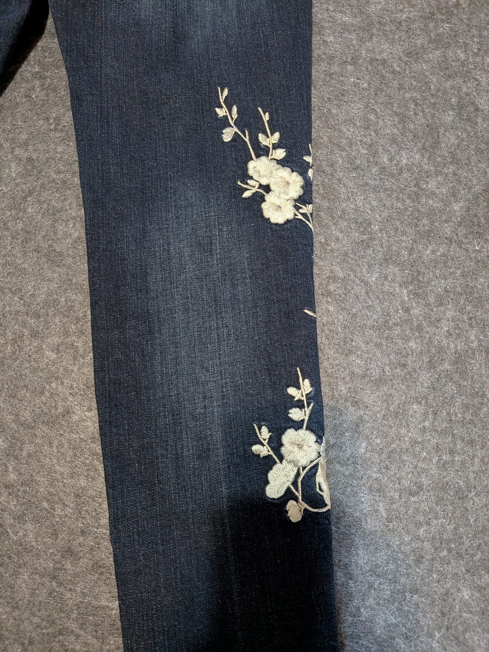 DRIFTWOOD Dark Indigo Skinny Jeans with White Floral Embroidery - Picture 9 of 13